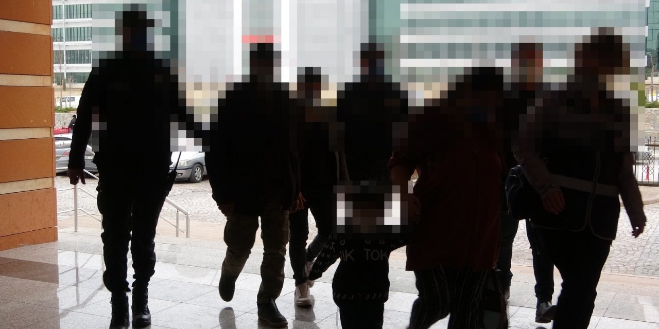 ’Temiz Sokaklar’ isimli fuhuş operasyonu: 8 gözaltı