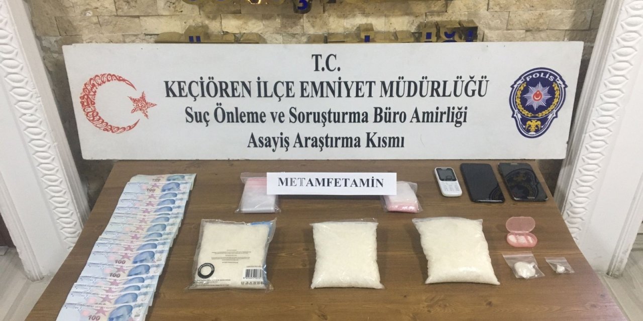 Başkent’te uyuşturucu ticareti yapan 2 kardeş otel odasında yakalandı