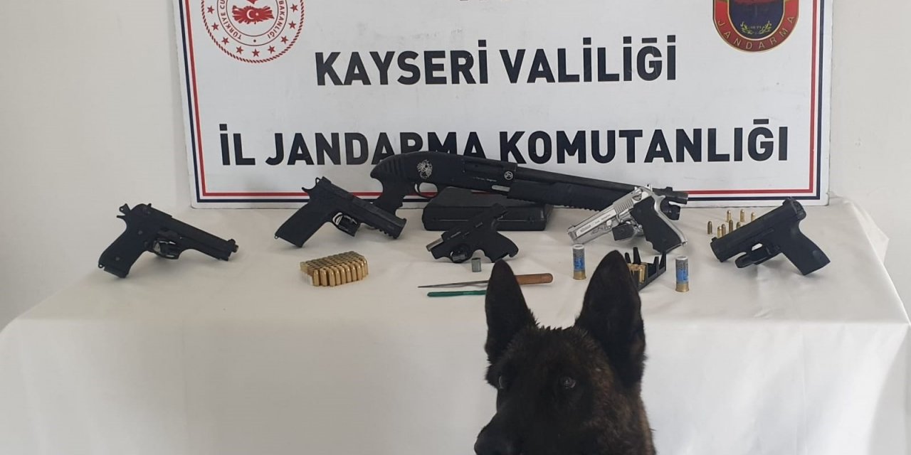 Jandarmadan silah kaçakçılığı operasyonu: 9 gözaltı