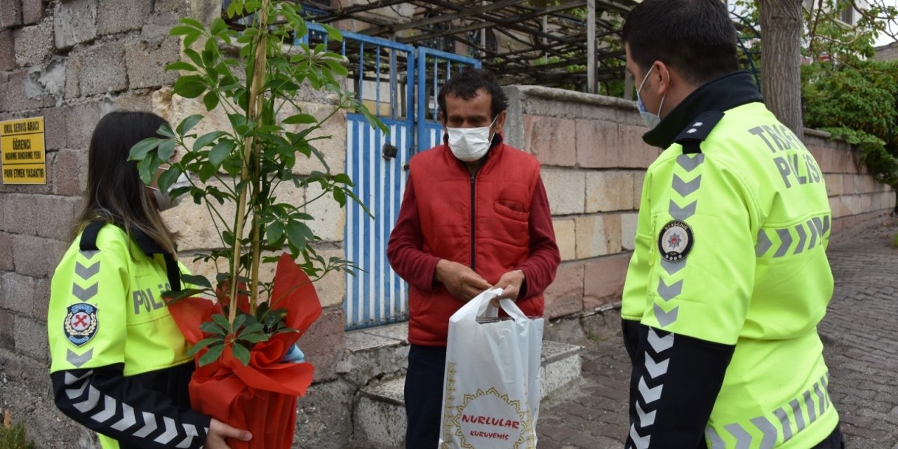 Trafik haftasında, trafik kazası geçiren vatandaşlar ziyaret edildi