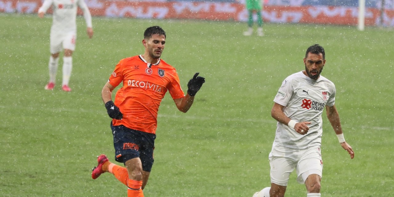 Sivasspor ile Başakşehir 26. randevuda