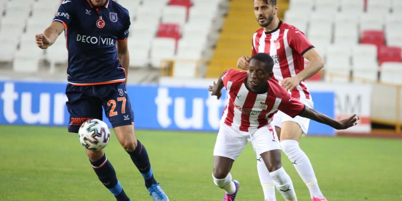 Süper Lig: Sivasspor: 0 - Medipol Başakşehir: 0 (Maç devam ediyor)