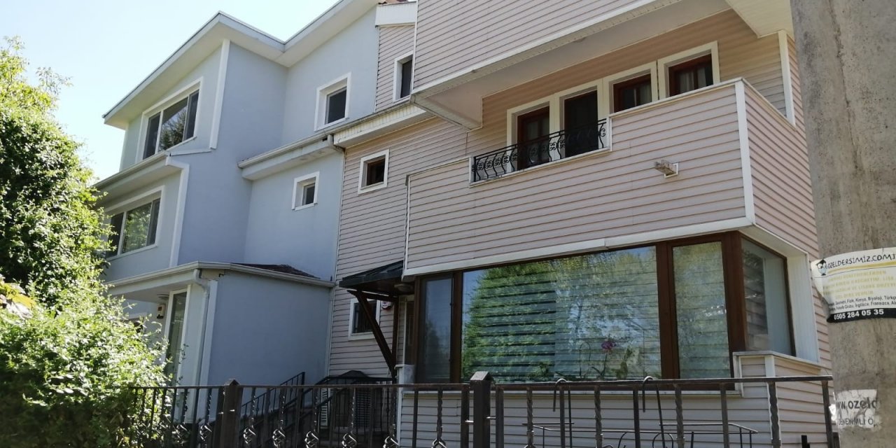 Kocası tarafından vahşice katledilen kadın bu evde öldürüldü