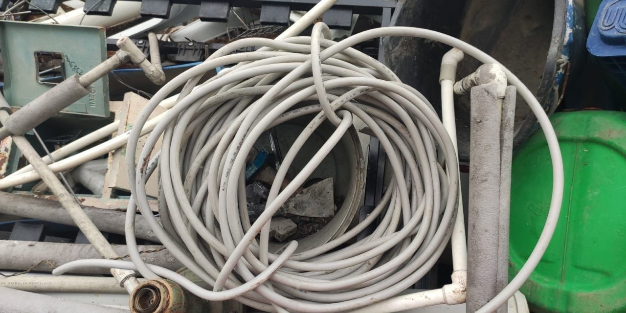 Ev ve işyerlerinden hırsızlık yapan 3 kişi gözaltına alındı