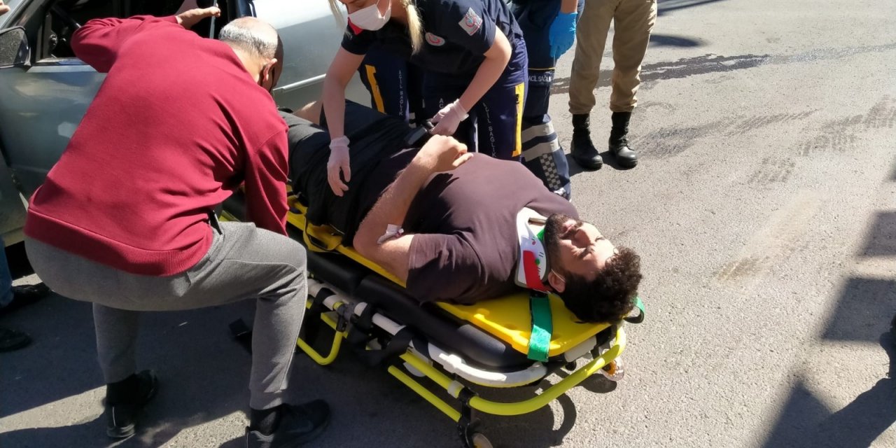 Kurallara uymayan genç kazaya yol açtı: 2 yaralı