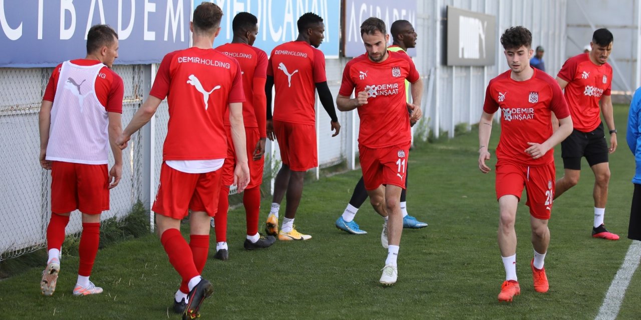 Sivasspor, Kasımpaşa maçının taktiğini çalıştı