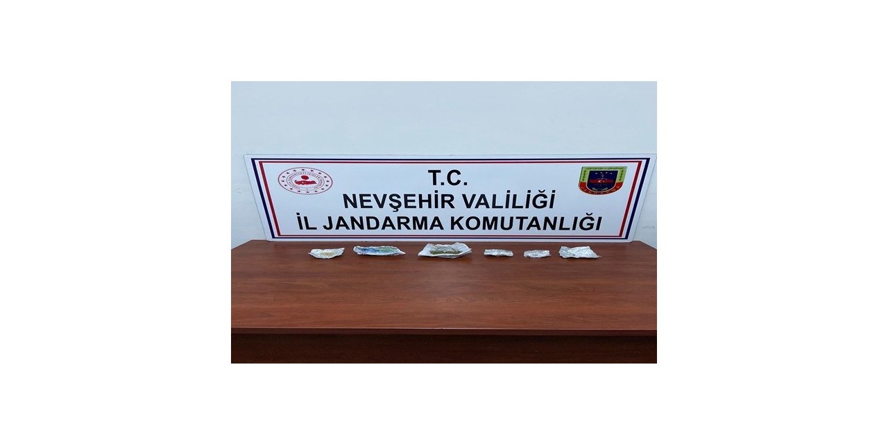 Jandarma ekipleri uyuşturucudan 4 kişiyi gözaltına aldı