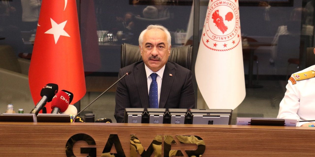 Uluslararası sularda icra edilen 1 buçuk ton esrarın ele geçirildiği ‘Onur Operasyonu’nun detayları paylaşıldı
