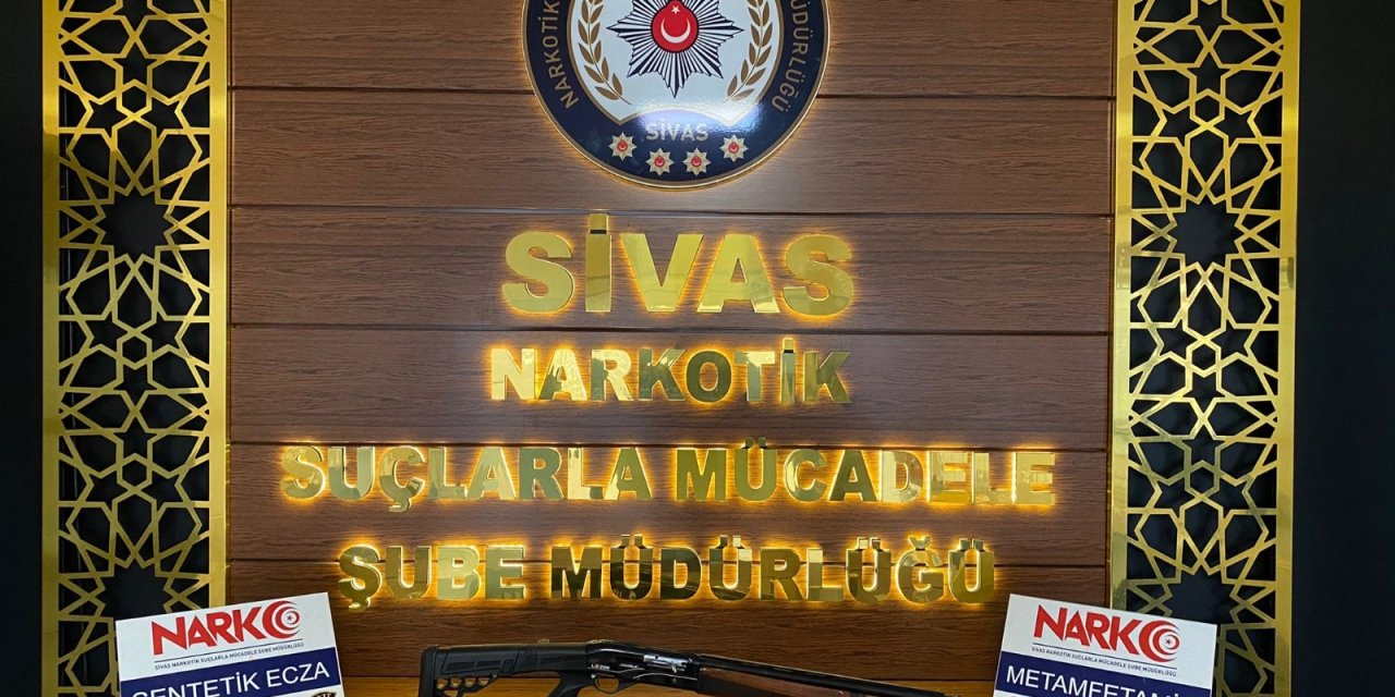 Polis ekiplerince yakalanan şahıslara 26 bin 123 lira para cezası