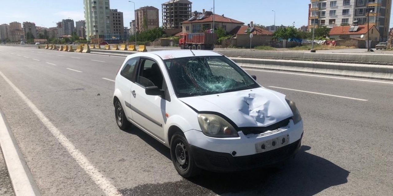 Kayseri’de otomobilin çarptığı genç kız hayatını kaybetti