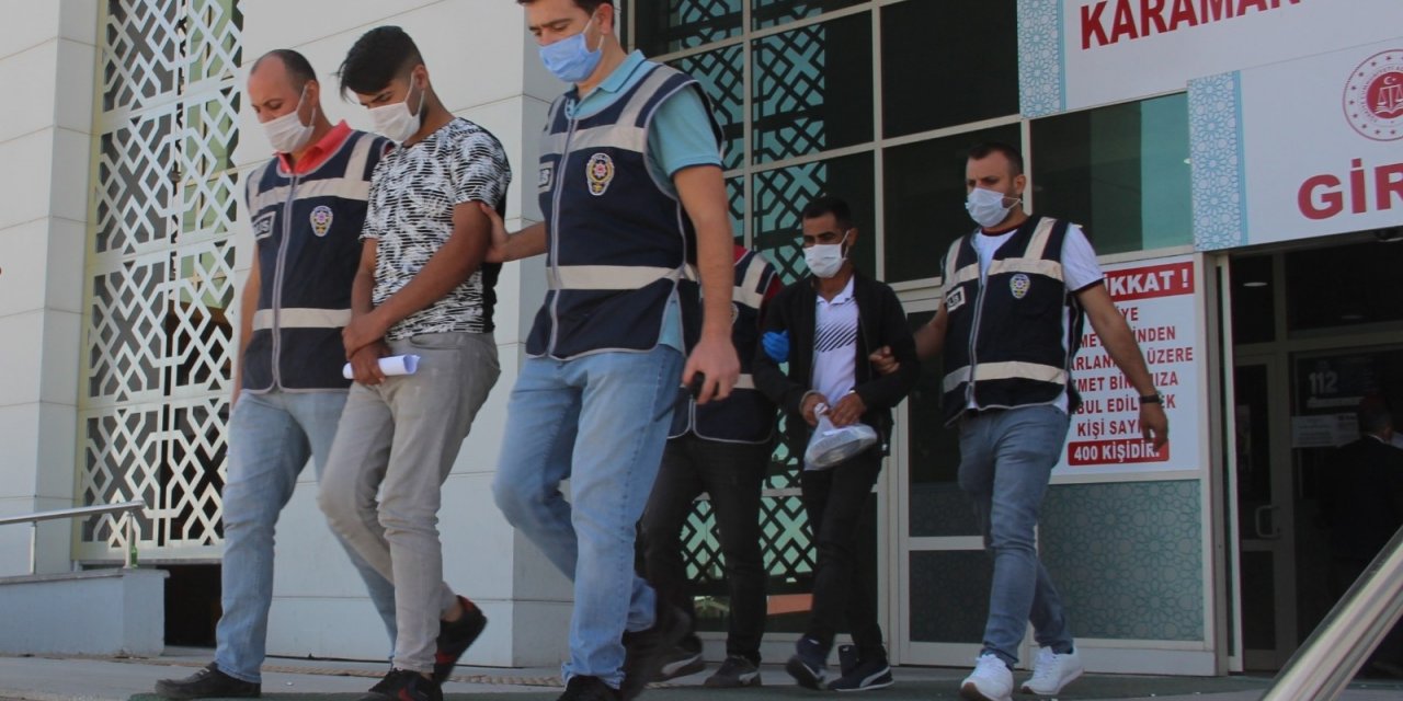 Önce parasını sonra altınlarını aldılar, evi de isteyince yakalandılar
