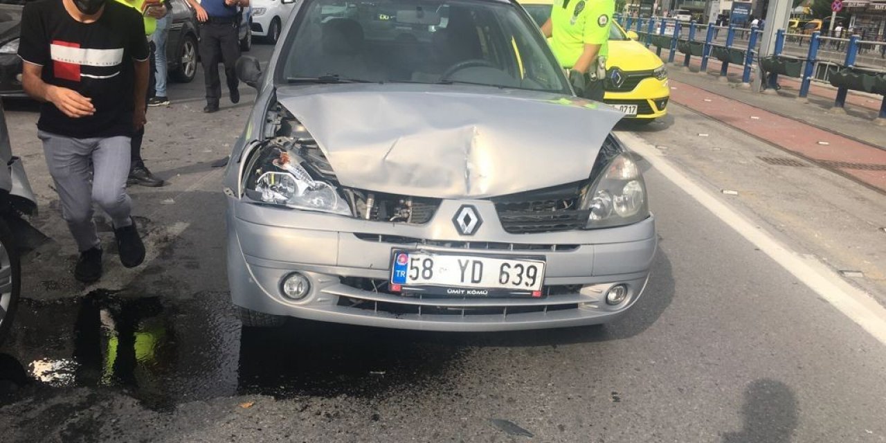 Vatandaşlar yaralıya yardım etmek için seferber oldu