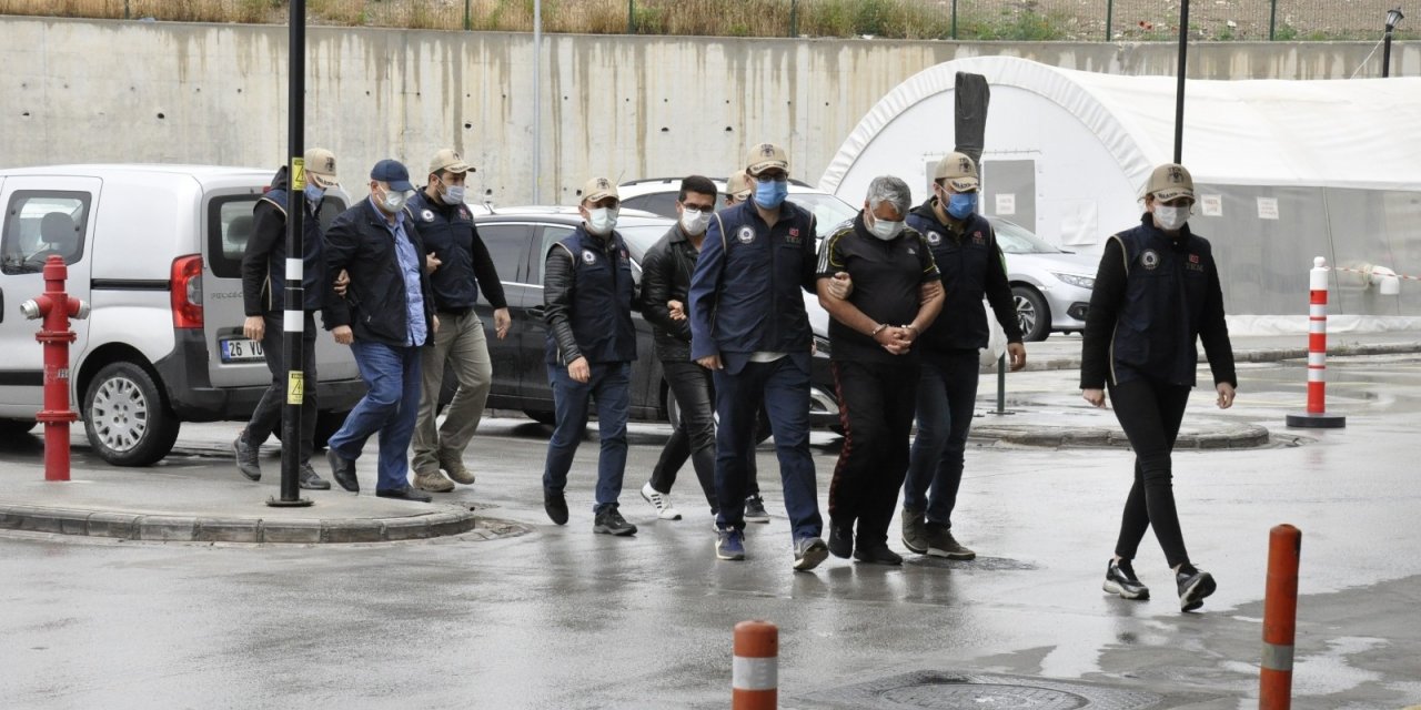 Eskişehir’de FETÖ operasyonu: 3 gözaltı