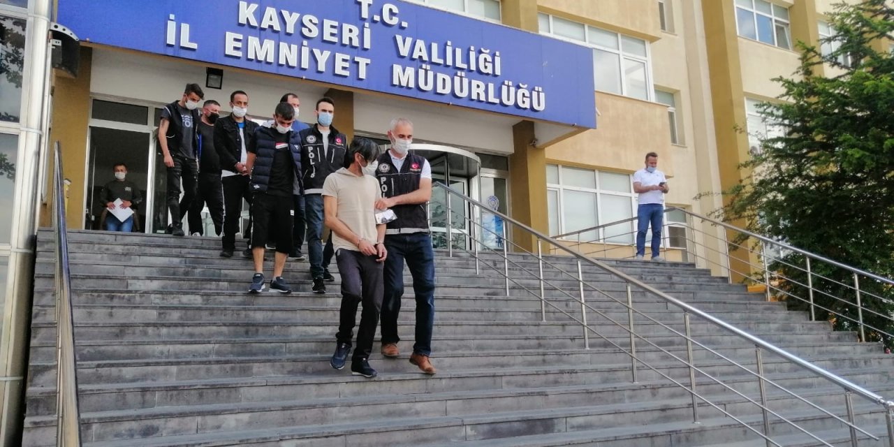 Kayseri’de uyuşturucu operasyonu: 1’i kadın 6 gözaltı