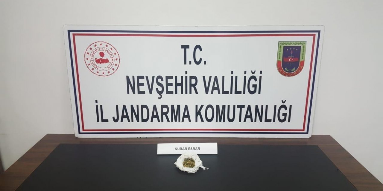 Göreme’de 28 kök kenevir ele geçirildi