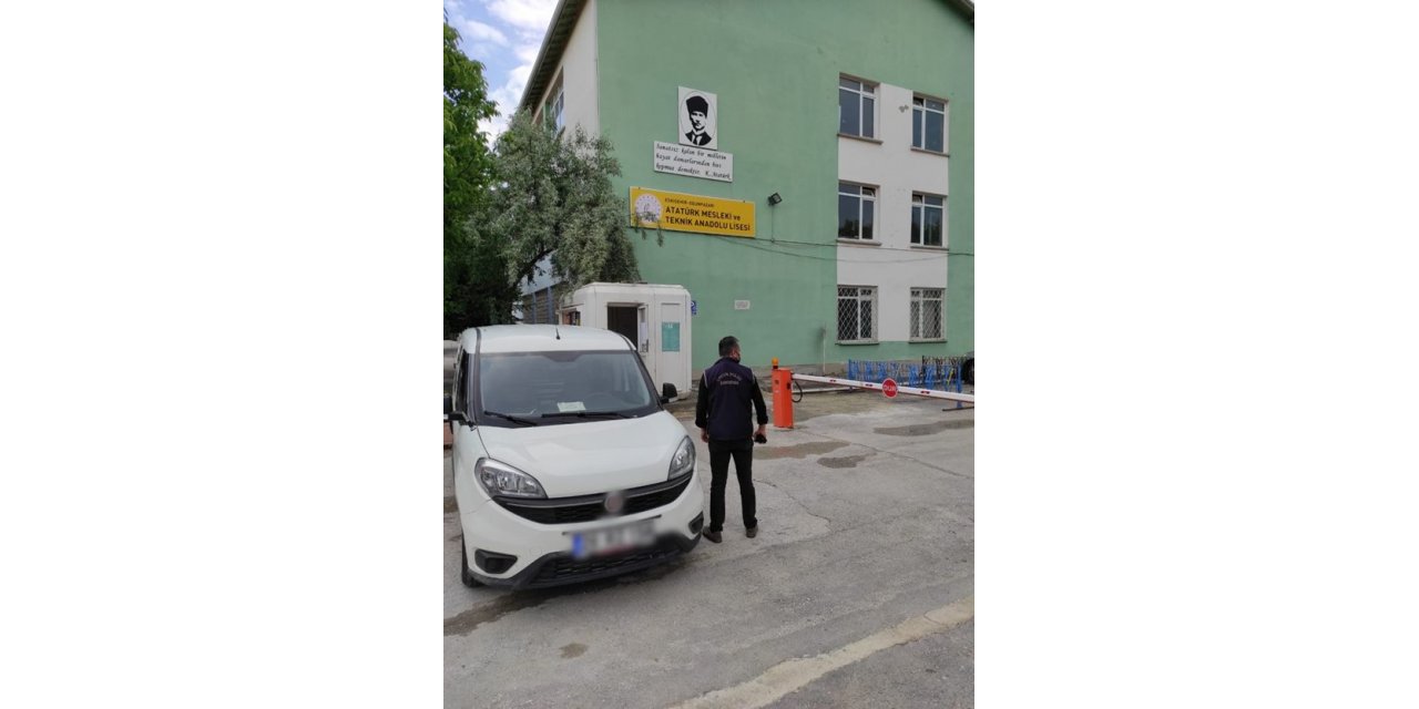 Polisin okul önlerinde güvenlik uygulamaları