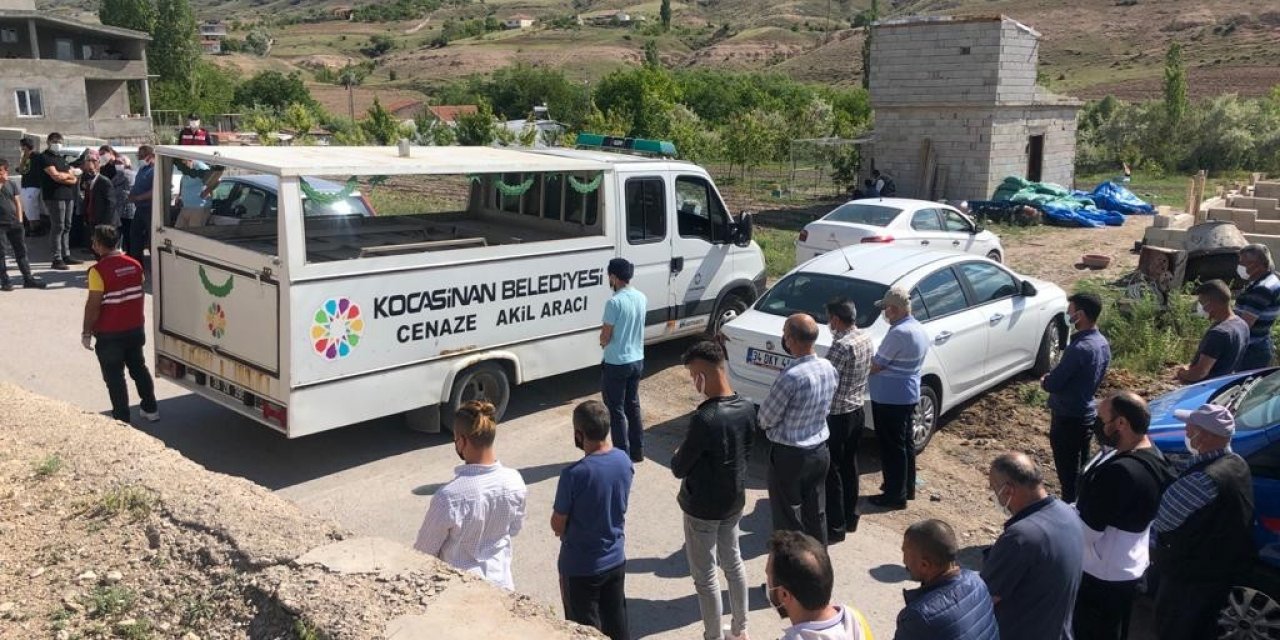 Tandırda ölü bulunan karı koca toprağa verildi