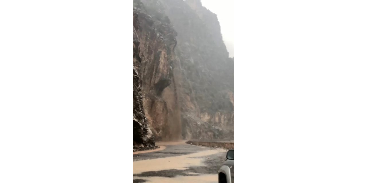 Kapuzbaşı şelaleleri yolunda heyelan tehlikesi