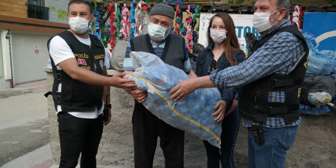 Dede ve torunun engellilere umut olan kapakları bulundu