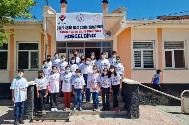 Eskil'de TÜBİTAK Bilim Fuarı Düzenlendi
