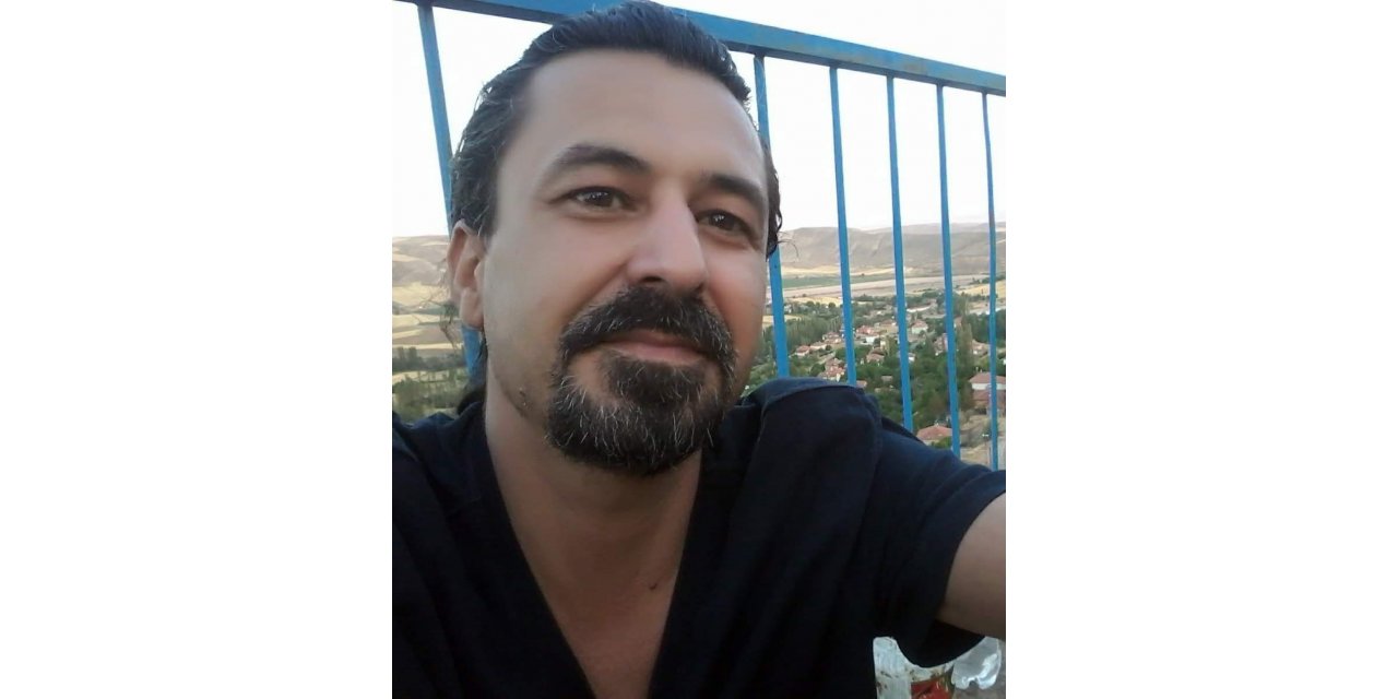 Evinde ölü bulundu