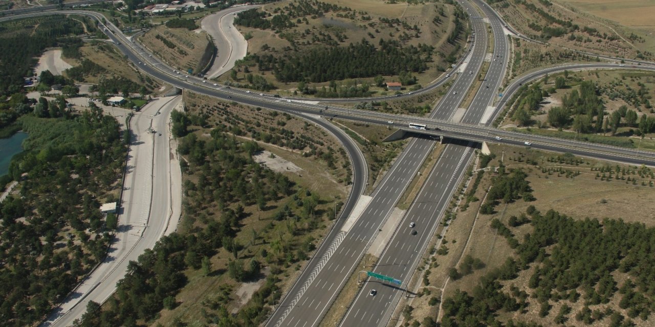 Başkentin trafiği arefe gününde havadan denetlendi