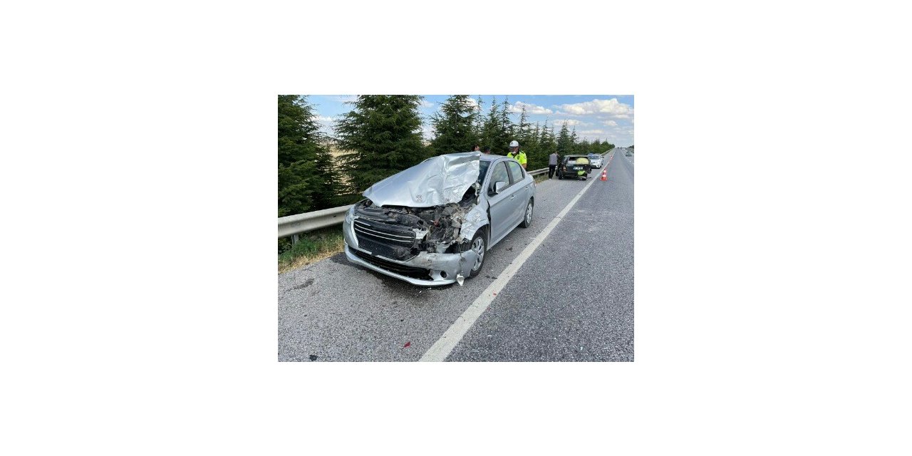 Zincirleme trafik kazasında 3 kişi yaralandı