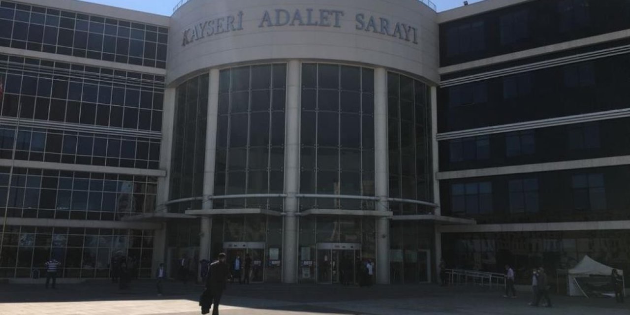Kendini polis olarak tanıtıp 110 bin TL dolandıran sanığa hapis ve para cezası
