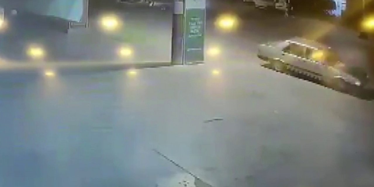 Drift yapması pahalıya patladı, drift anları kameraya yansıdı