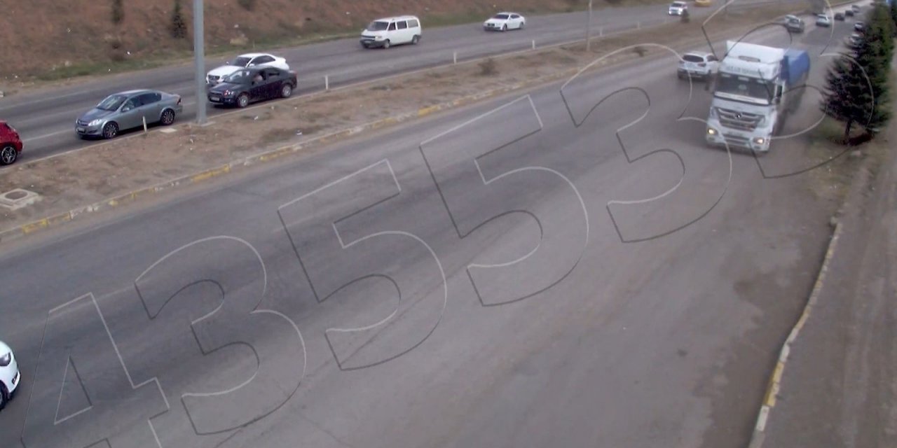 Tır, 2 kilometrelik yolu ters yönde ilerledi