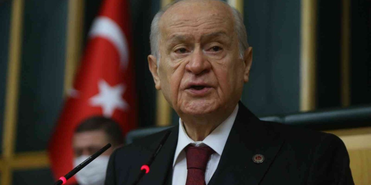 Bahçeli’den Sezen Aksu’ya tepki: “Serçeysen serçeliğini bil”