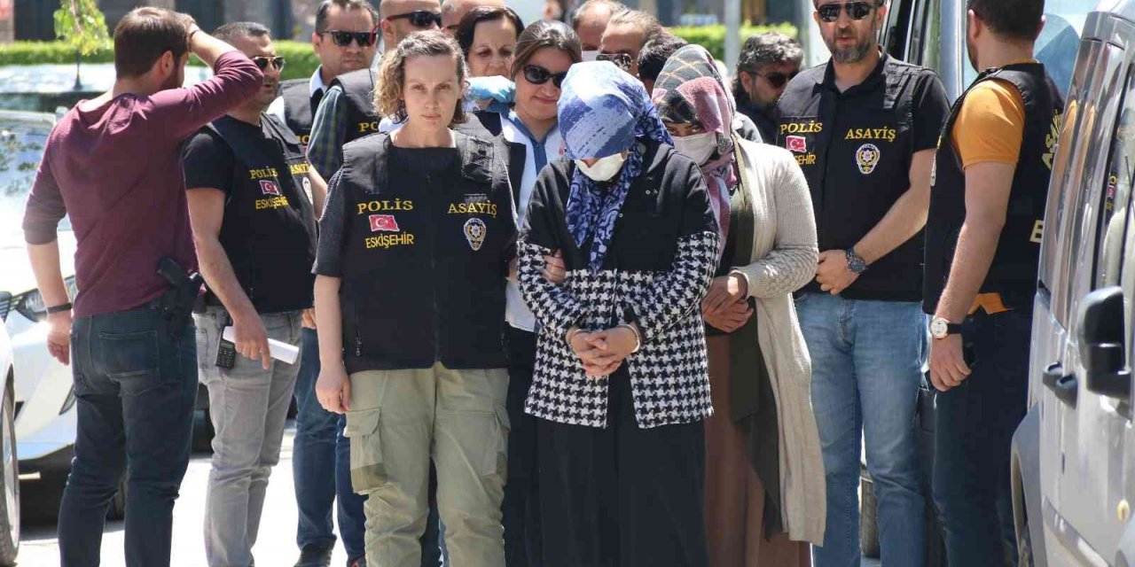 İntihar olarak değerlendirilmişti, eşini öldürdüğünü itiraf etti