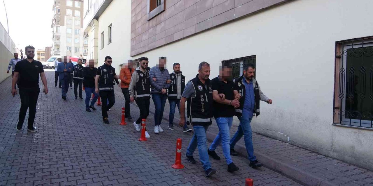 100 milyon TL’lik vurgunda 5 kişi tutuklandı