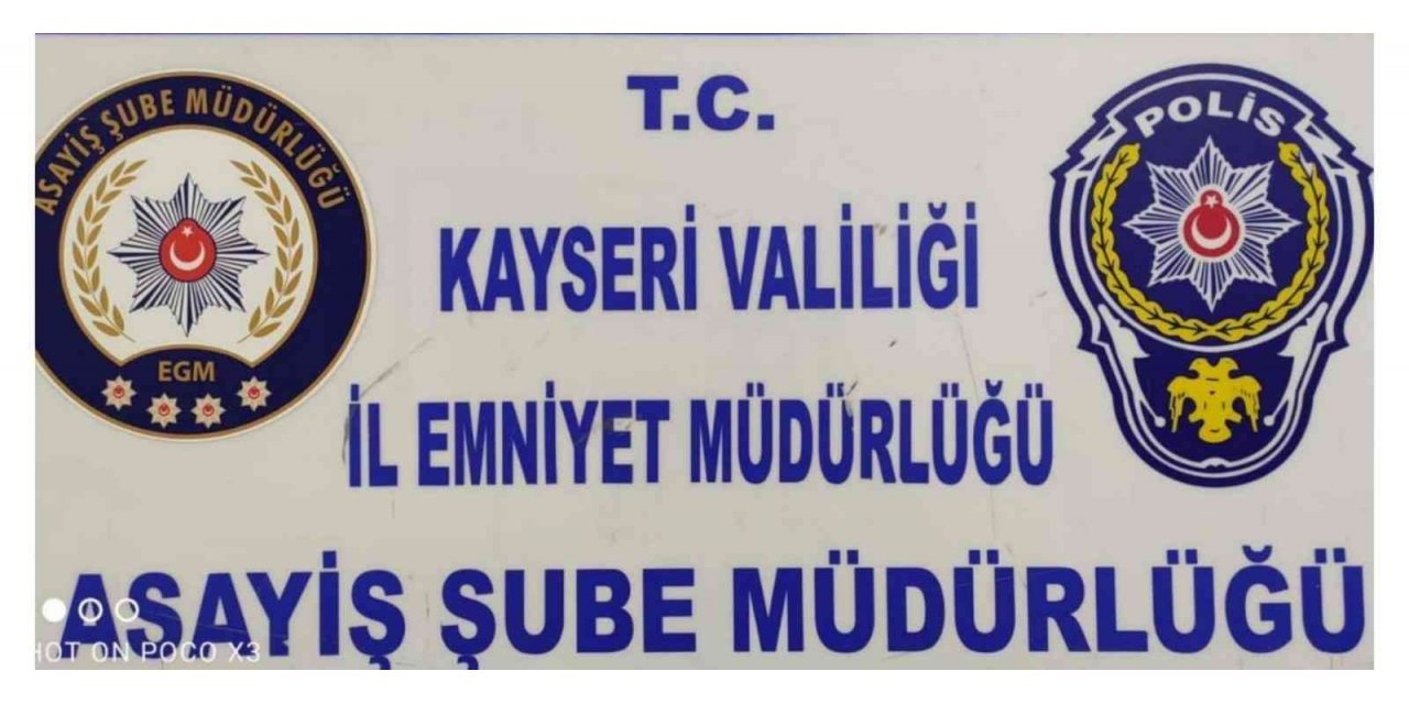 Hırsızlık şüphelisi 4 kişi yakalandı