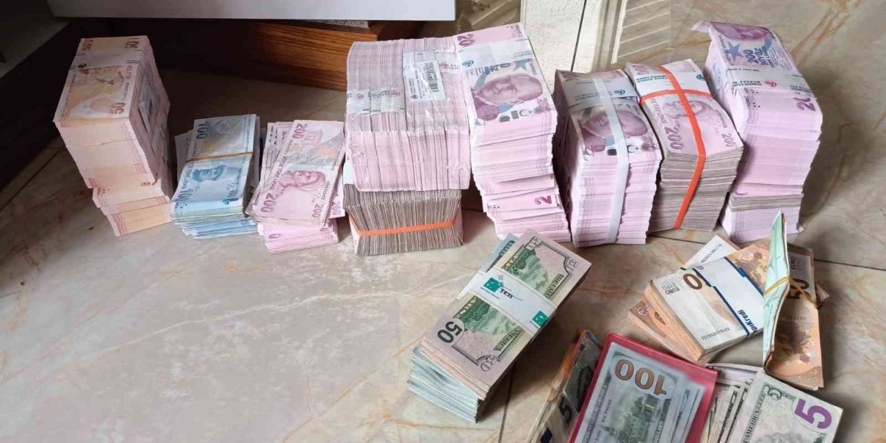 Gözaltı sayısının 310’a çıktığı ’Demir Yumruk’ operasyonun detayları belli oldu