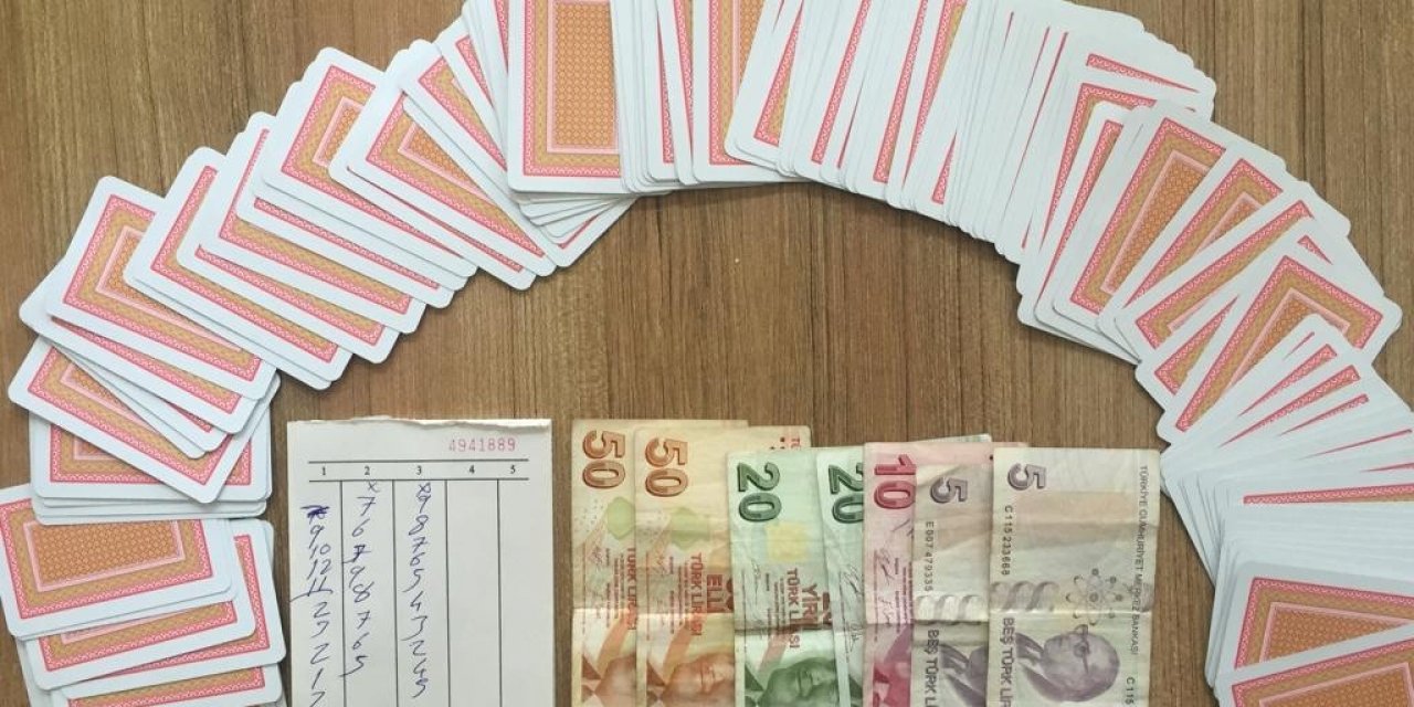 Kumar oynayan 8 kişiye 14 bin TL ceza