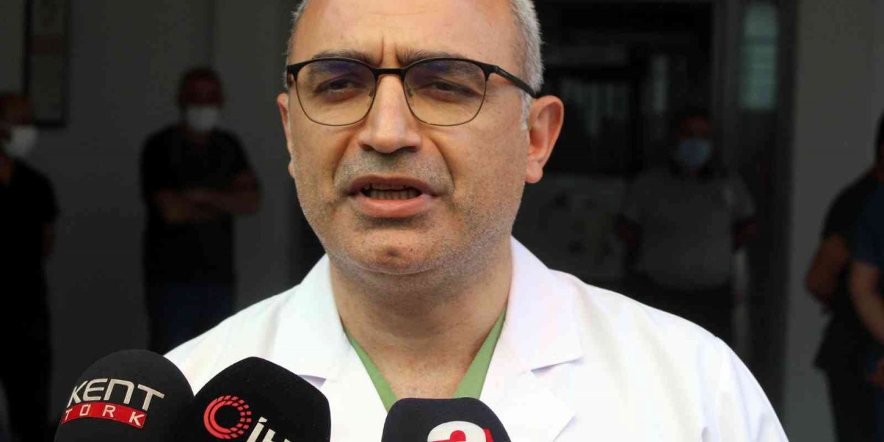 Hasta yakınları acil serviste güvenlik görevlisine saldırdı