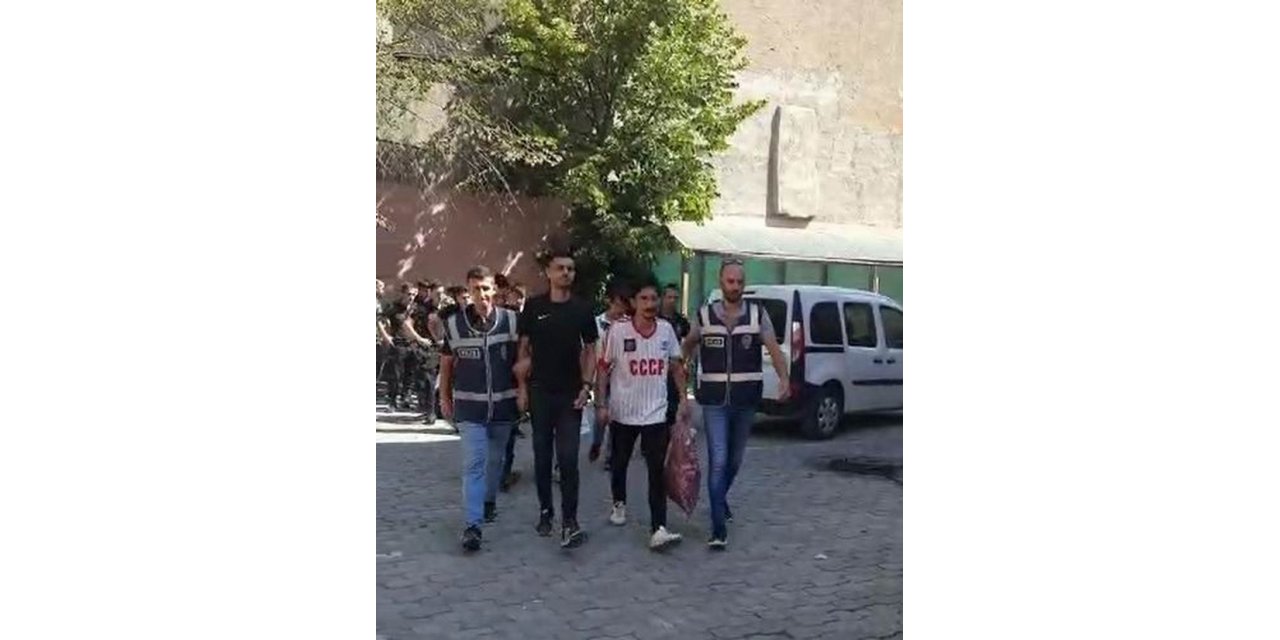 Konya Polisinden aranan şahıslara operasyon: 65 kişi yakalandı
