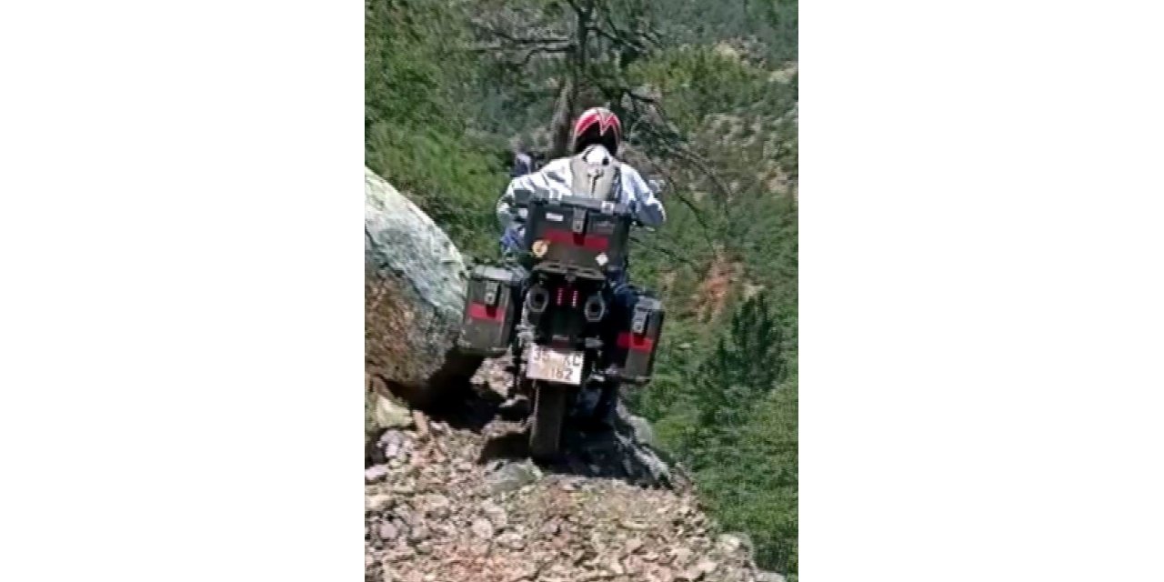 Motosiklet Uçuruma Böyle Yuvarlandı