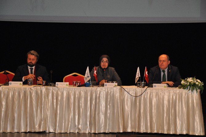 Başkan Toru Kentsel Dönüşüm Zirvesi’ne katıldı