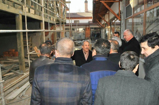 Başkan Akkaya, AK Parti yönetim kurulu üyelerine yatırımları gezdirdi