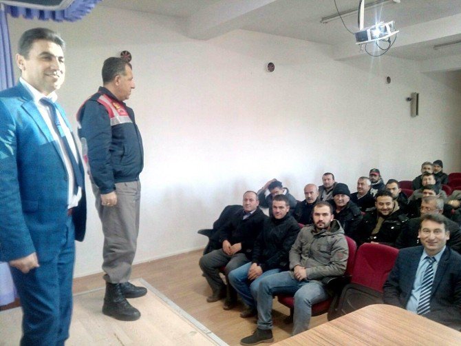 Beyşehir’de taşımalı eğitim servis şoförlerine eğitim