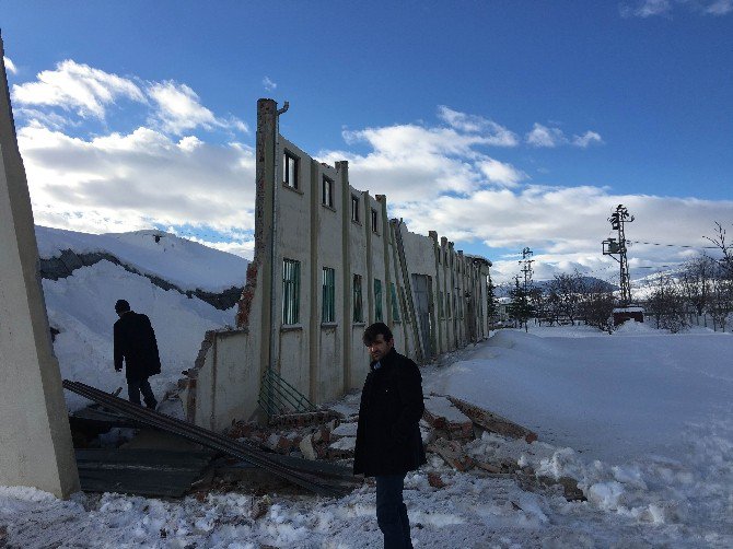 Beyşehir’de yaşanan 49 çatı çökmesi AFAD’a bildirildi