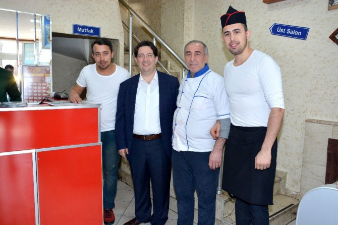 Başkanı Yazgı, referandum öncesi esnaf ziyaretlerine başladı
