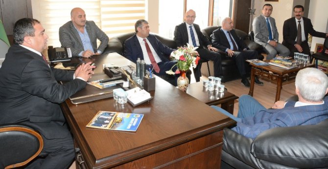 Gıda, Tarım ve Hayvancılık Bakanlığı heyetinden ziraat odasına ziyaret