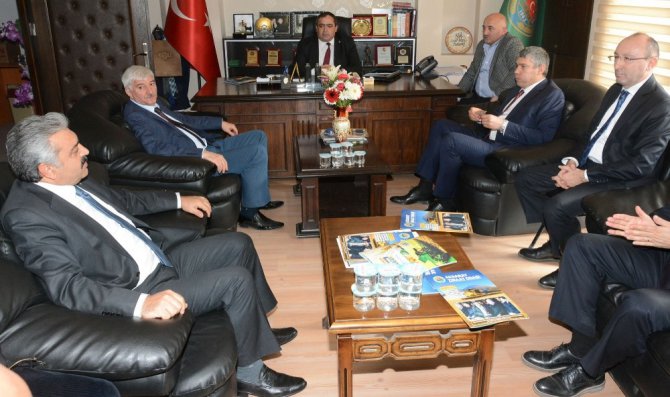 Gıda, Tarım ve Hayvancılık Bakanlığı heyetinden ziraat odasına ziyaret