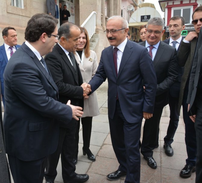 Bakan Elvan’dan Almanya’ya tepki