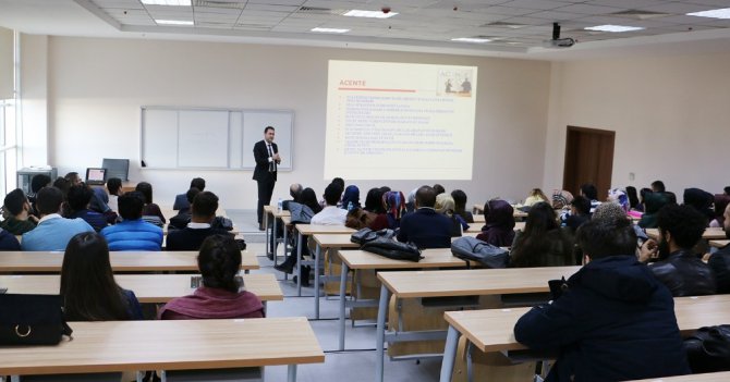 KTO Karatay Üniversitesi’nde sigortacılık paneli