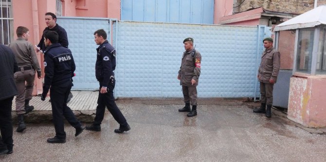 Cezaevindeki yangın ihbarı tatbikat çıktı