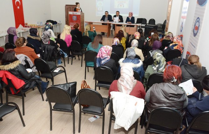 Aksaray AK Parti heyeti öğretmenlerle buluştu